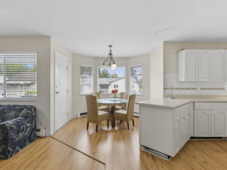 9024 135a Street, Surrey, BC, V3V 7C5 - 16