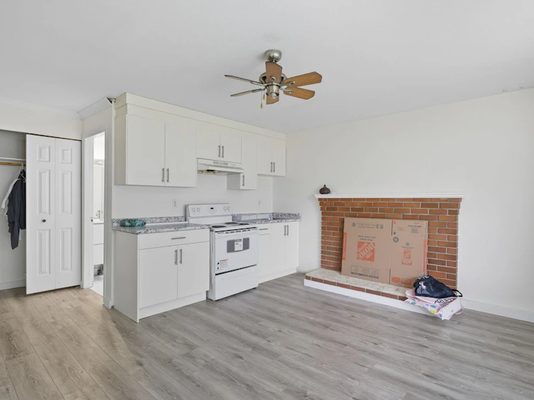 9024 135a Street, Surrey, BC, V3V 7C5 - 20