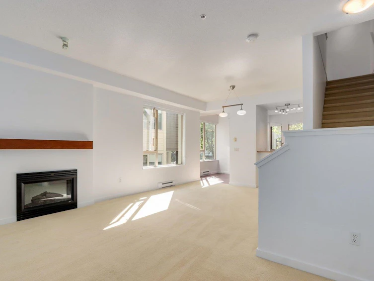 114-9229 University Crescent, Burnaby, BC, V5A 4Z2 - 7