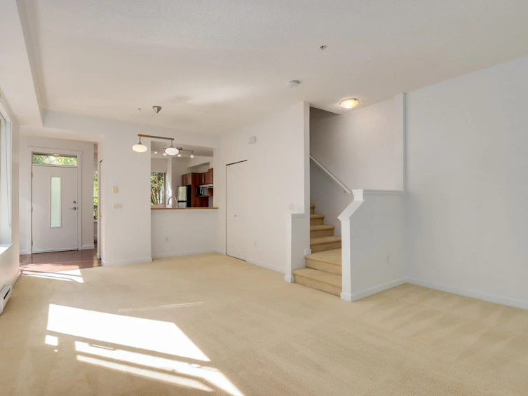 114-9229 University Crescent, Burnaby, BC, V5A 4Z2 - 6