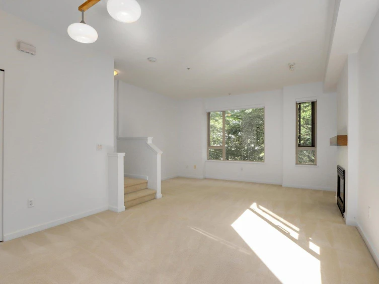 114-9229 University Crescent, Burnaby, BC, V5A 4Z2 - 3