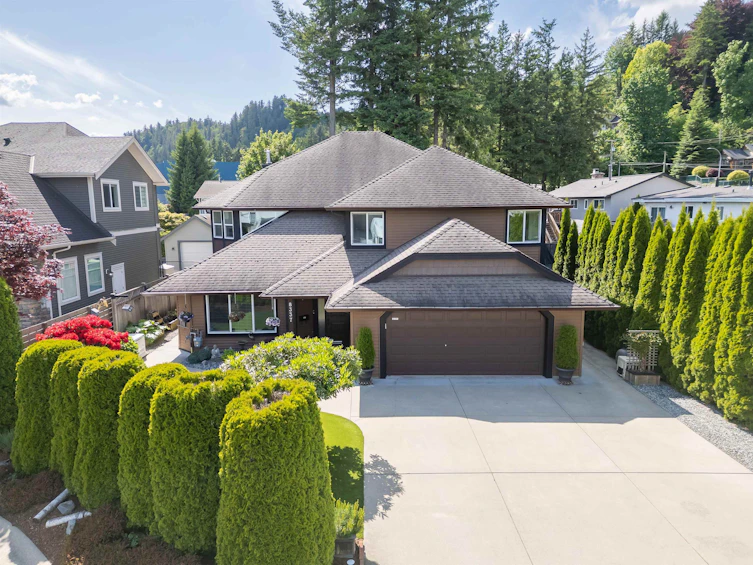 8337 Shimek Street, Mission, BC, V2V 6S2 - 2