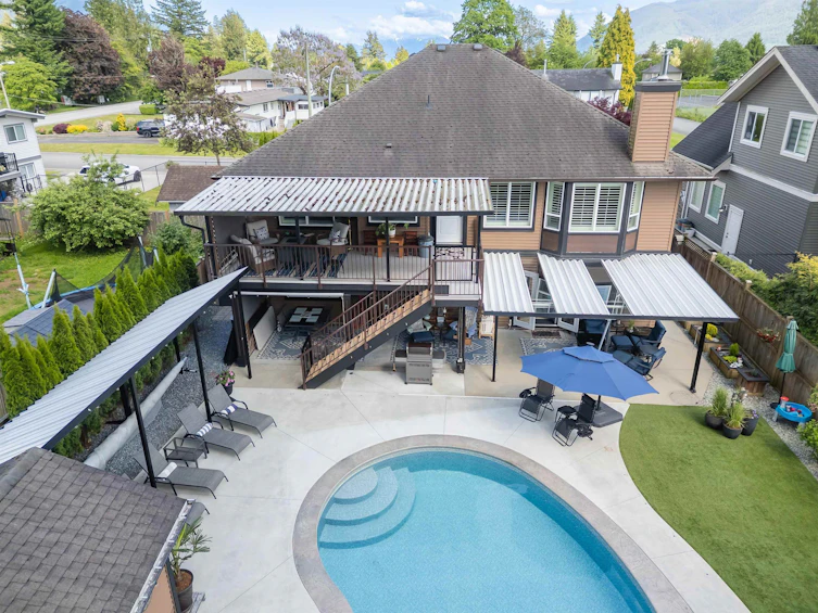 8337 Shimek Street, Mission, BC, V2V 6S2 - 8