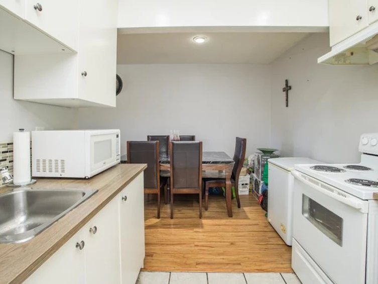 308-10468 148 Street, Surrey, BC, V3R 8T1 - 4