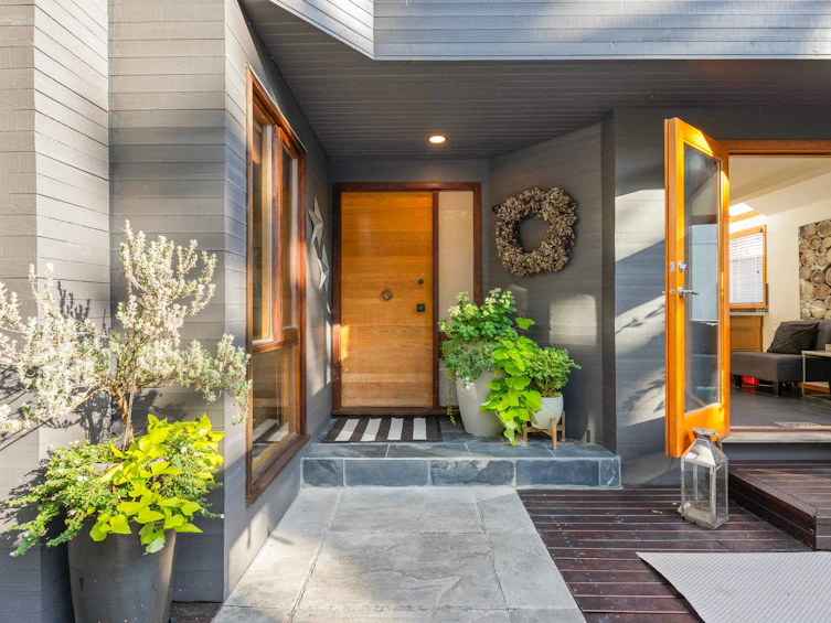 6412 Imperial Avenue, West Vancouver, BC, V7W 2J6 - 3