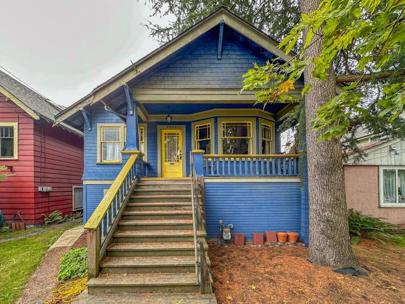 3642 W 6th Avenue, Vancouver BC V6R 1T7