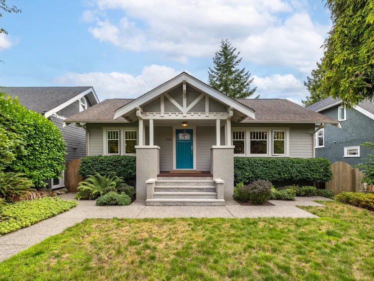 3336 W 38th Avenue, Vancouver, BC, V6N 2X7 - 2