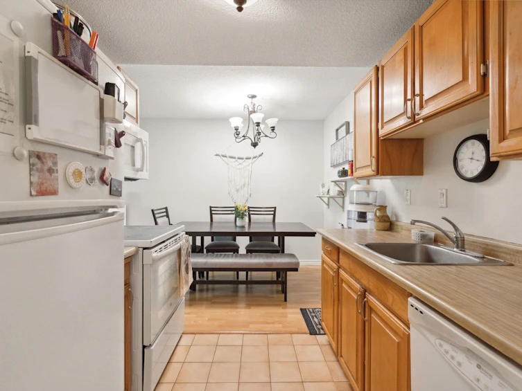 306-1385 Draycott Road, North Vancouver, BC, V7J 3K9 - 10