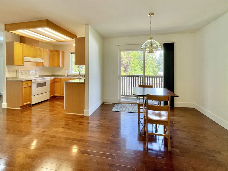 5916 St. Andrews Place, Sechelt, BC, V7Z 0L7 - 7