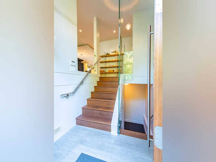 3530 W 31st Avenue, Vancouver, BC, V6S 1X9 - 4