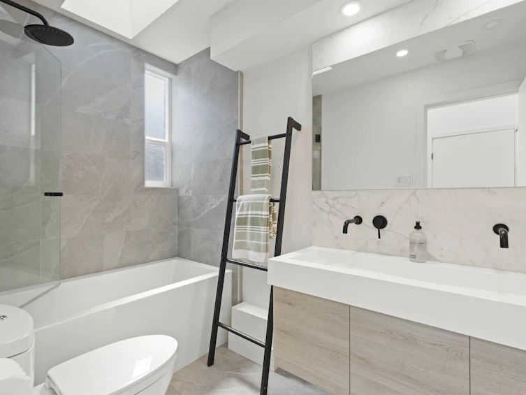 4615 W 7th Avenue, Vancouver, BC, V6R 1X4 - 26