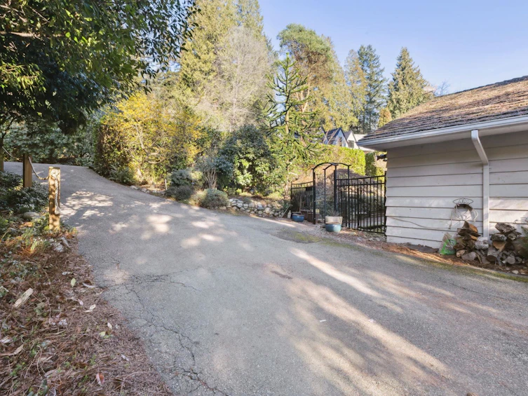 4028 Rose Crescent, West Vancouver, BC, V7V 2N7 - 31