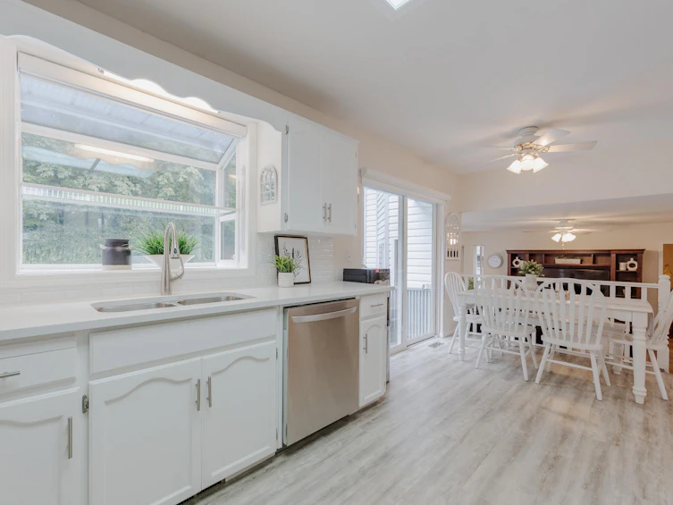 19595 Somerset Drive, Pitt Meadows, BC, V3Y 2L4 - 12