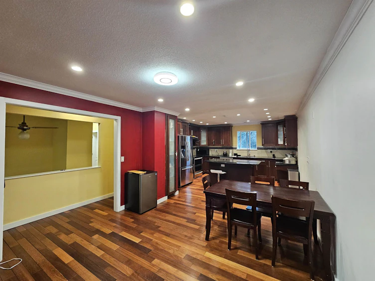 1208 Entrance Court, Coquitlam, BC, V3E 1E5 - 5