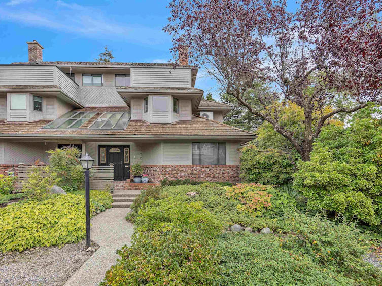 1770 Waterloo Street, Vancouver, BC, V6R 3G2 - 2