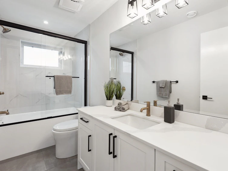 1330 W 15th Street, North Vancouver, BC, V7P 1N2 - 10