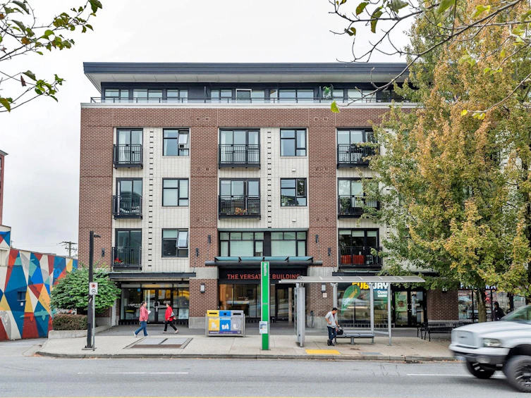 212-111 E 3rd Street, North Vancouver, BC, V7L 0C6