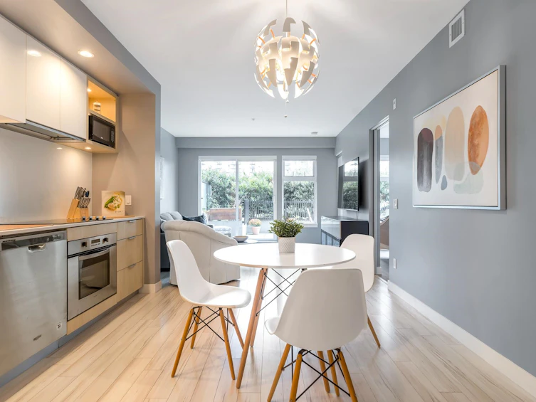 212-111 E 3rd Street, North Vancouver, BC, V7L 0C6 - 3