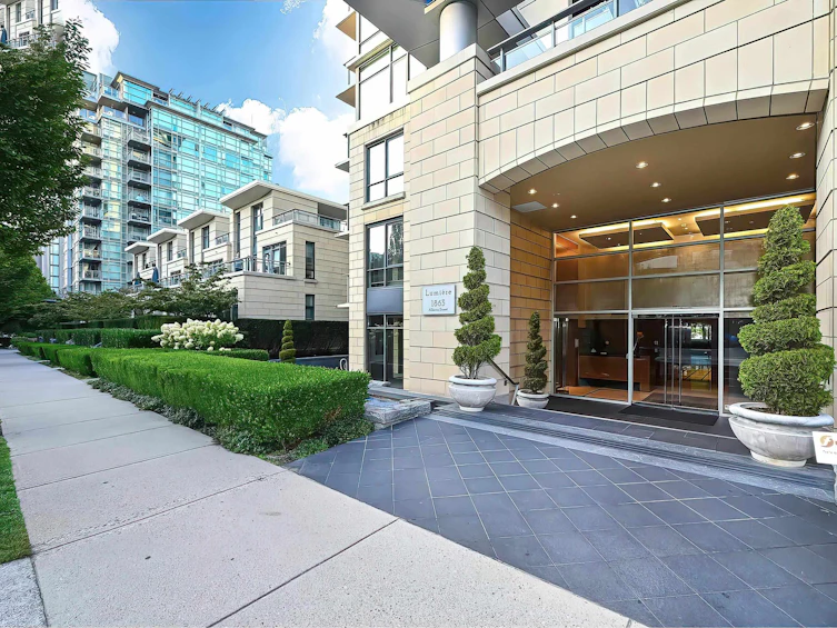 301-1863 Alberni Street, Vancouver, BC, V6G 3H8 - 2