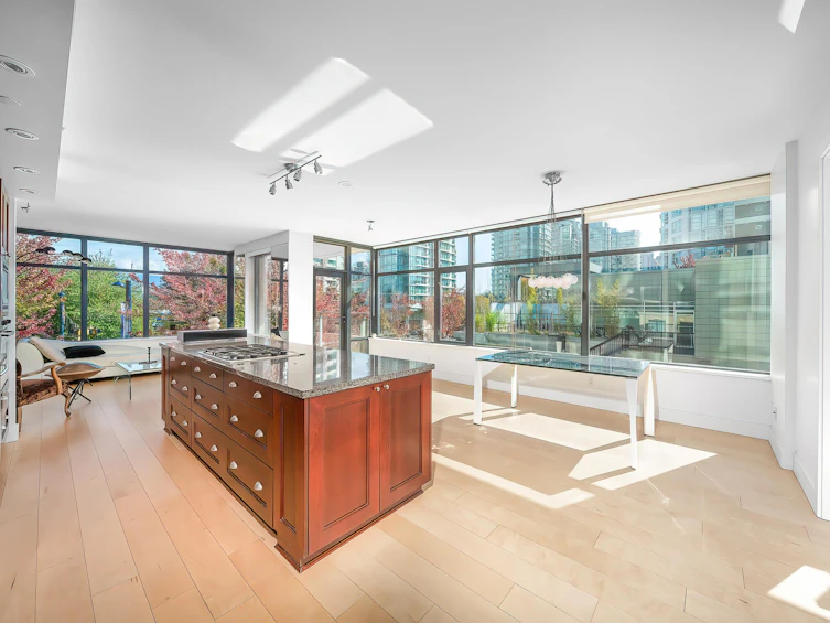 301-1863 Alberni Street, Vancouver, BC, V6G 3H8 - 13