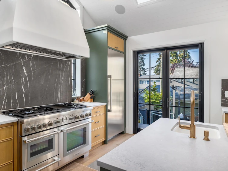 2023 W 36th Avenue, Vancouver, BC, V6M 1L1 - 15