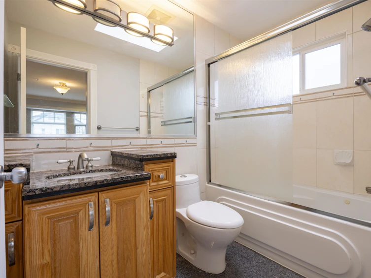 3311 E 44th Avenue, Vancouver, BC, V5R 3B3 - 12