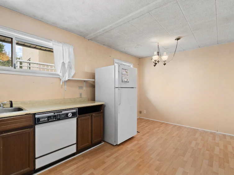 837 Windermere Street, Vancouver, BC, V5K 4J5 - 6