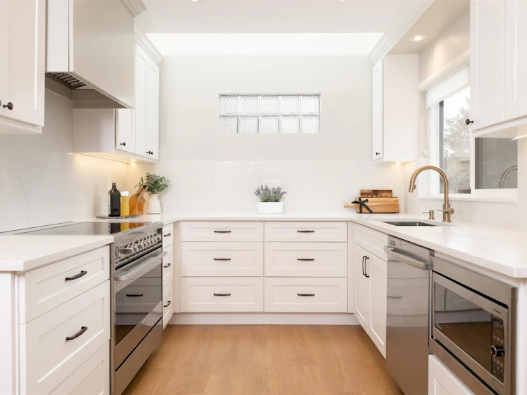4228 W 11th Avenue, Vancouver, BC, V6R 2L7 - 9