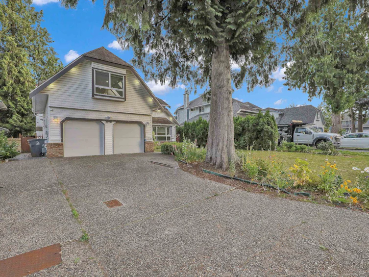 15738 97 Avenue, Surrey, BC, V4N 2T3 - 2