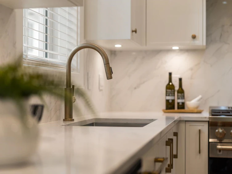 2051 E 4th Avenue, Vancouver, BC, V5N 1K5 - 9