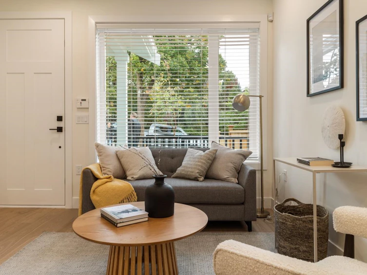 2051 E 4th Avenue, Vancouver, BC, V5N 1K5 - 7