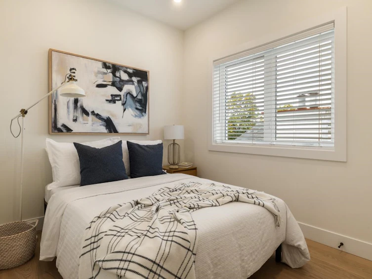 2051 E 4th Avenue, Vancouver, BC, V5N 1K5 - 13