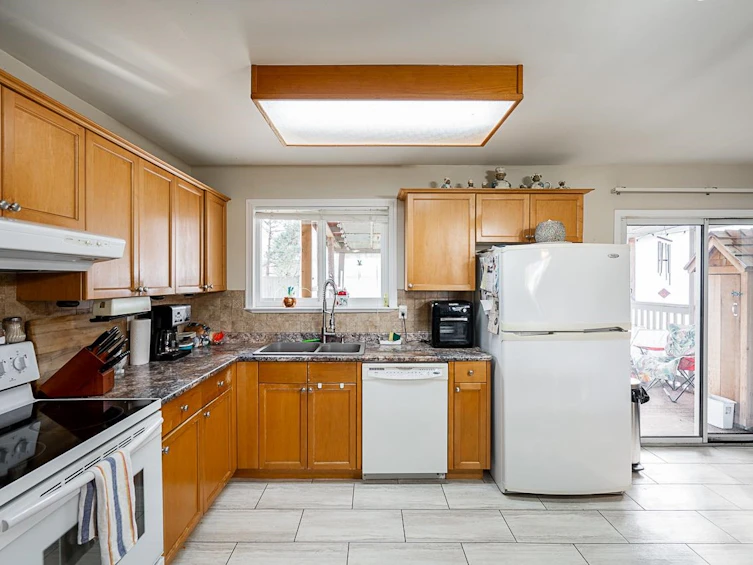 17952 Shannon Place, Surrey, BC, V3S 1H6 - 8