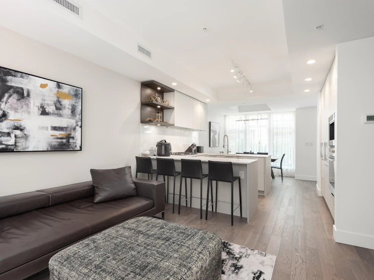 124-2070 Curling Road, North Vancouver, BC, V7P 0C9 - 2