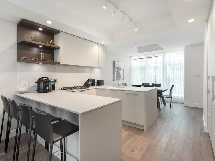 124-2070 Curling Road, North Vancouver, BC, V7P 0C9 - 4