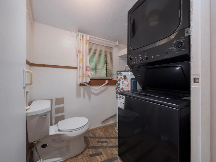 327 Headlands Road, Gibsons, BC, V0N 1V8 - 13