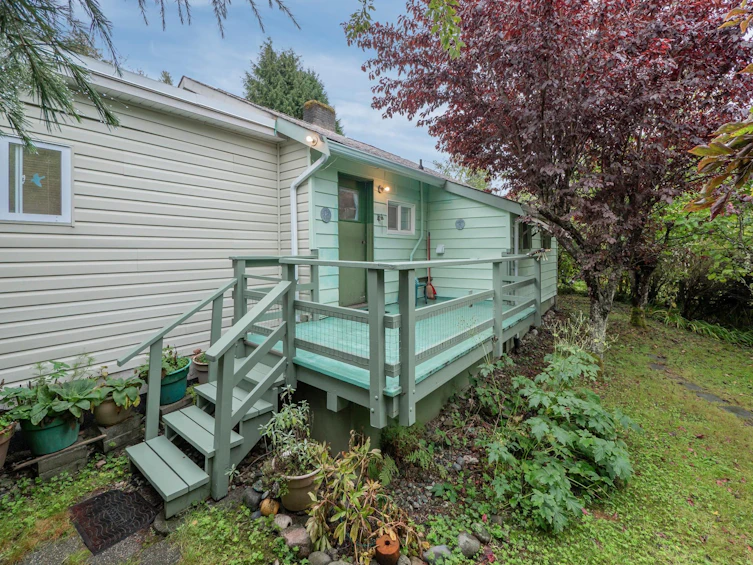 327 Headlands Road, Gibsons, BC, V0N 1V8 - 2