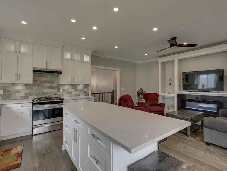 8231 Tanaka Terrace, Mission, BC, V2V 7J4 - 14
