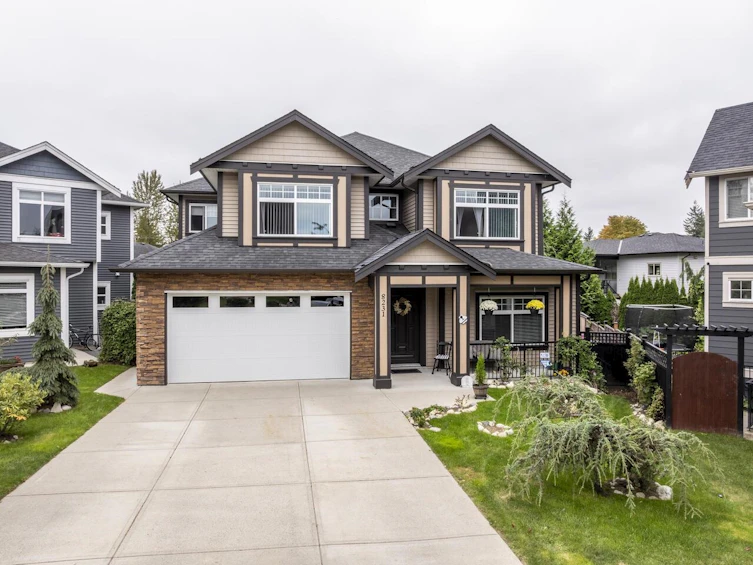 8231 Tanaka Terrace, Mission, BC, V2V 7J4