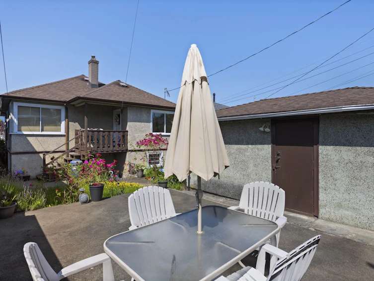 2550 Parker Street, Vancouver, BC, V5K 2T3 - 19