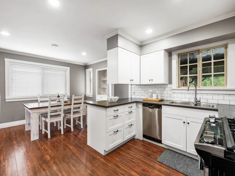 9725 Harrison Street, Chilliwack, BC, V2P 4E8 - 9