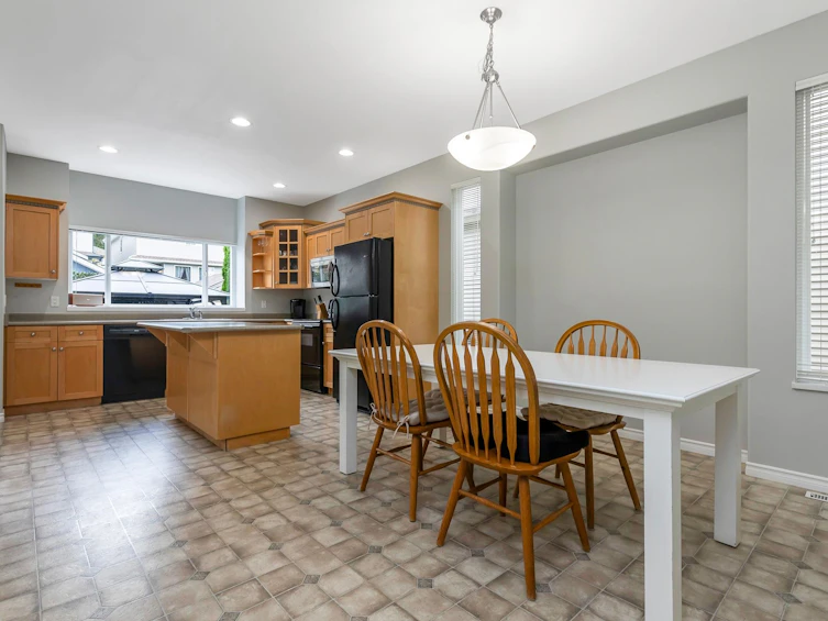 24119 102a Avenue, Maple Ridge, BC, V2W 2B3 - 17