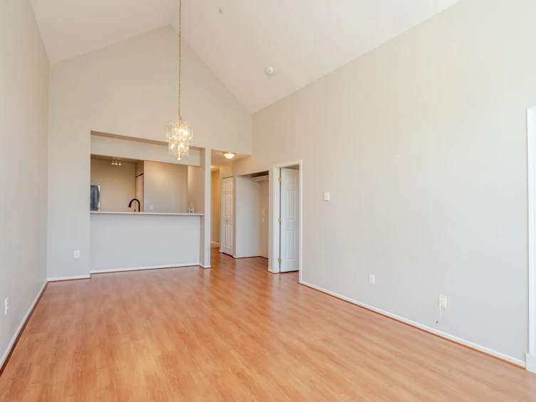 409-1369 56 Street, Delta, BC, V4L 2A6 - 9