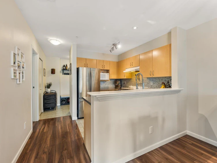 218-147 E 1st Street, North Vancouver, BC, V7L 1B2 - 13