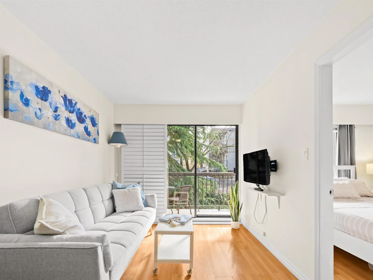 208-2330 Maple Street, Vancouver, BC, V6J 3T6 - 2