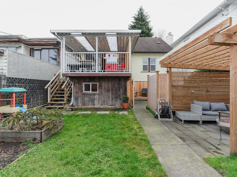 2689 Mcgill Street, Vancouver, BC, V5K 1H2 - 34