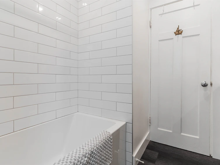 2689 Mcgill Street, Vancouver, BC, V5K 1H2 - 18