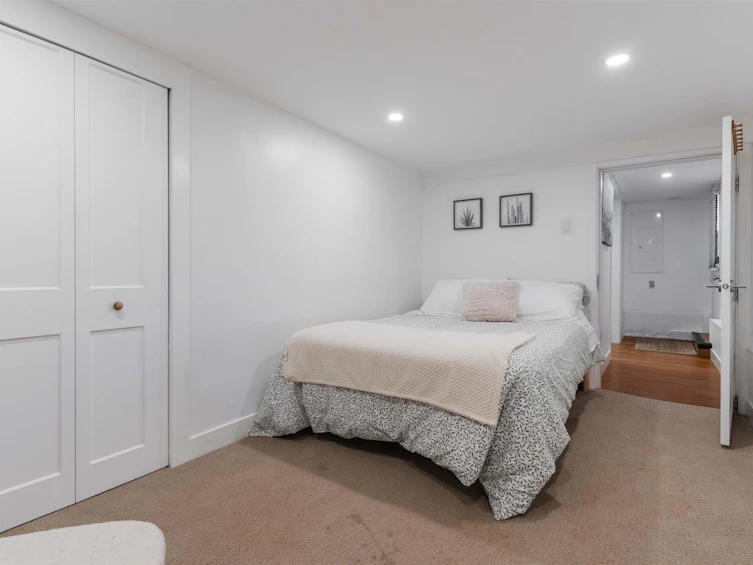 2689 Mcgill Street, Vancouver, BC, V5K 1H2 - 19