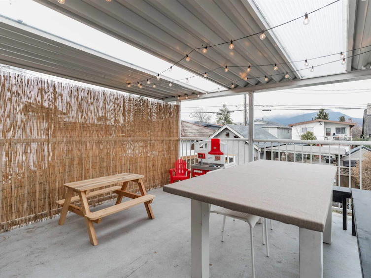 2689 Mcgill Street, Vancouver, BC, V5K 1H2 - 27