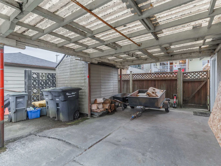 2689 Mcgill Street, Vancouver, BC, V5K 1H2 - 32